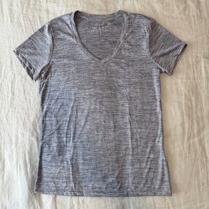 Under Armour Women's Gray Heather V‑Neck Short Sleeve Tee